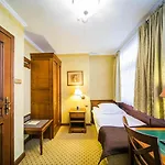 Hotel Opera 3*