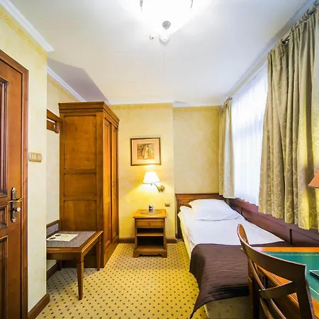 Hotel Opera 3*