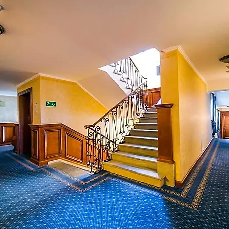 Hotel Opera